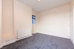 Bedroom- click for photo gallery